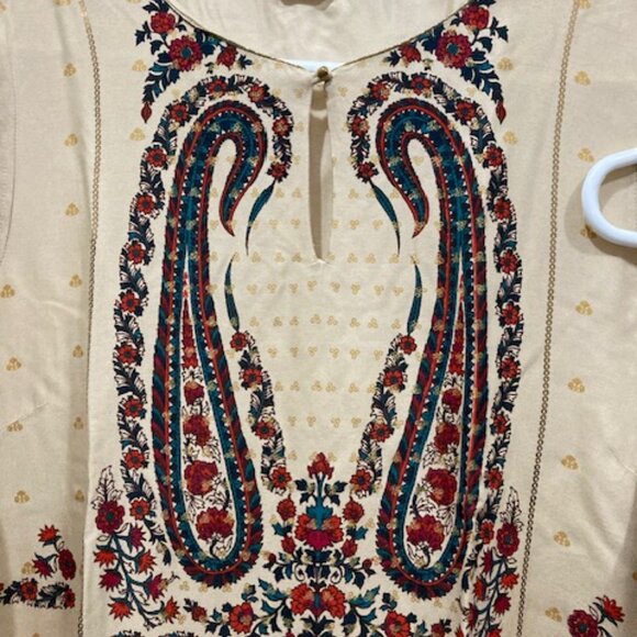 Cream colored Satin palazzo pant set with dupatta. - Picture 3 of 5